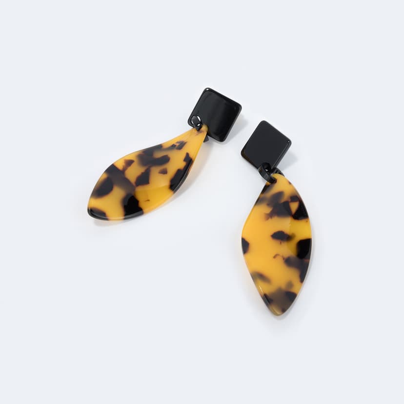 Stylish Geometric Tortoise Earrings